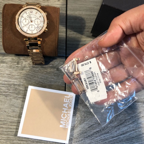 Michael Kors Accessories - MICHAEL KORS WATCH